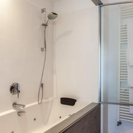 Hotel Bela 3*