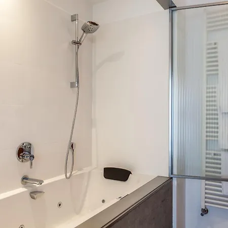 Hotel Bela 3*